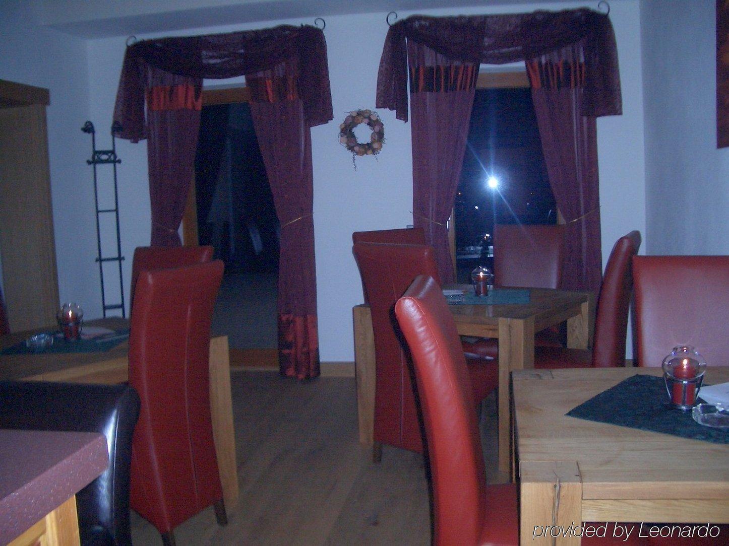 Hotel Edlbacher Moor Виндишгарстен Экстерьер фото